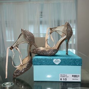 Blue by Betsey Johnson - Stela glitter heel champagne US size 6.5